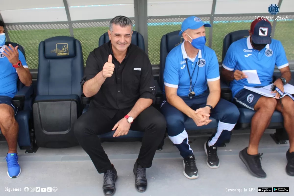 Puntarenas de Costa Rica hace oficial contratación de Diego Martín Vázquez